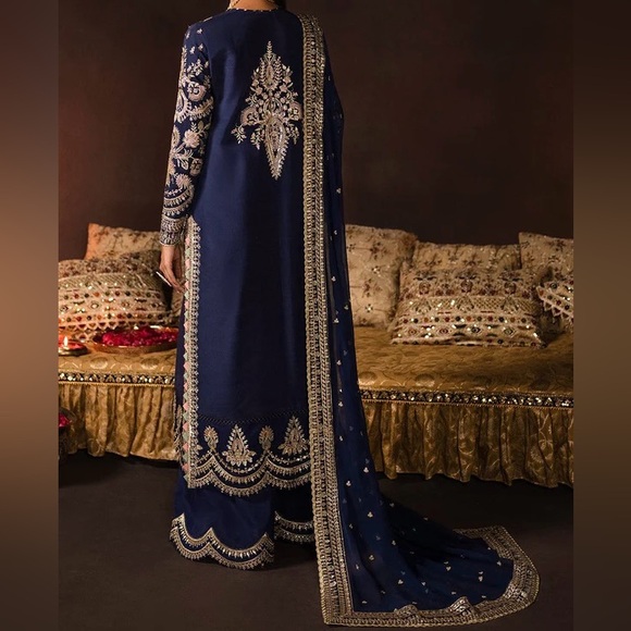 Pakistani/ Indian ready to wear - Picture 2 of 3